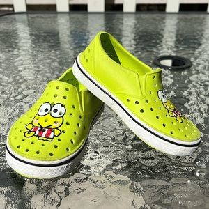 Native shoes - Keroppi collaboration size C7